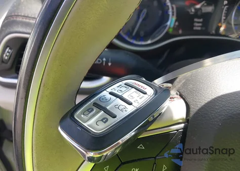 2018 Chrysler Pacifica Limited from USA, damaged, VIN 2C4RC1GG8JR116335